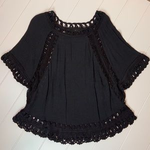 NWOT Papa Vancouver Women's Black Lace Trim Short Sleeve Top Size Large
